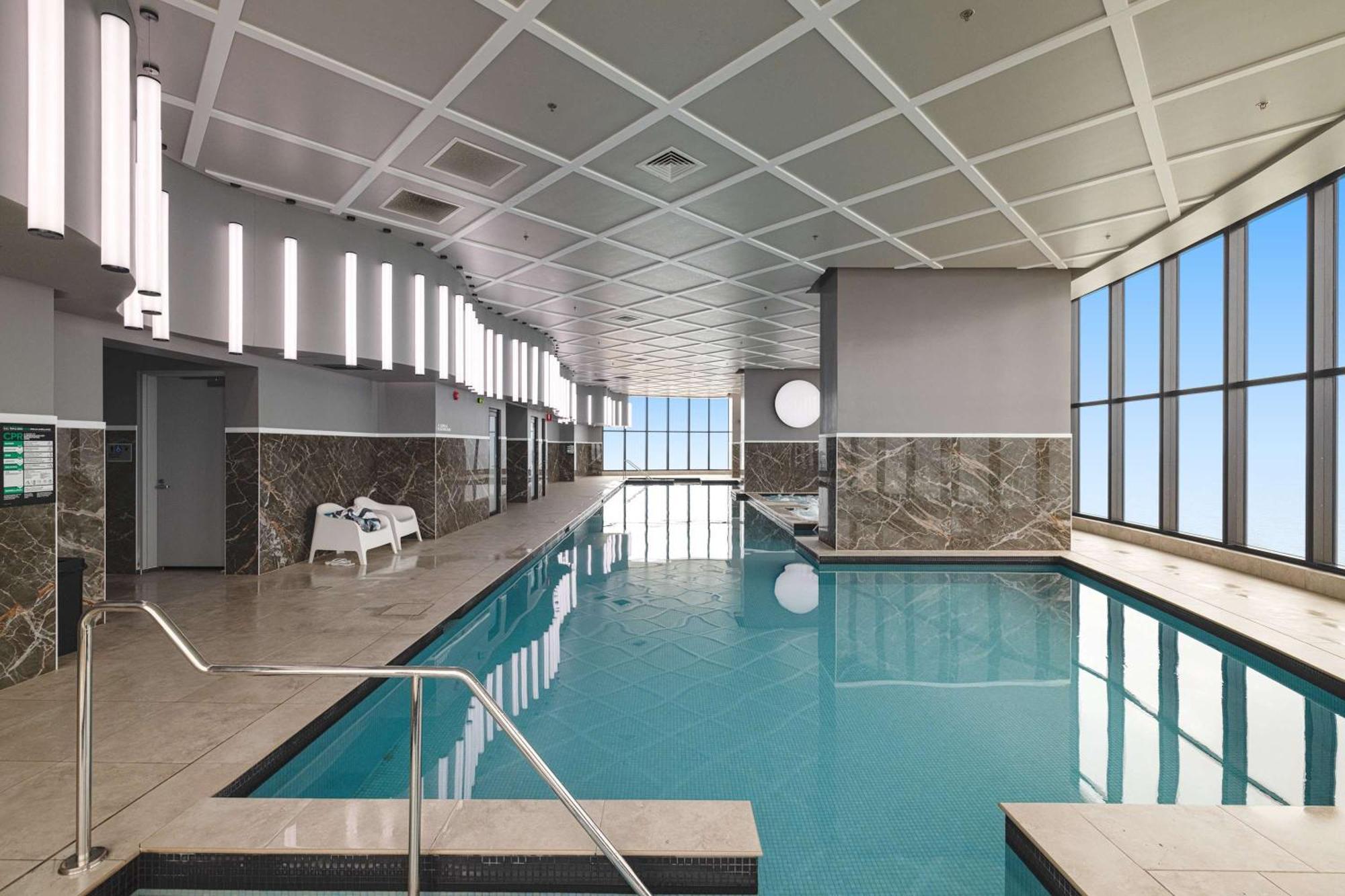 Apartment Oceanfront Retreat Serene Views Walk To The Gold Coast